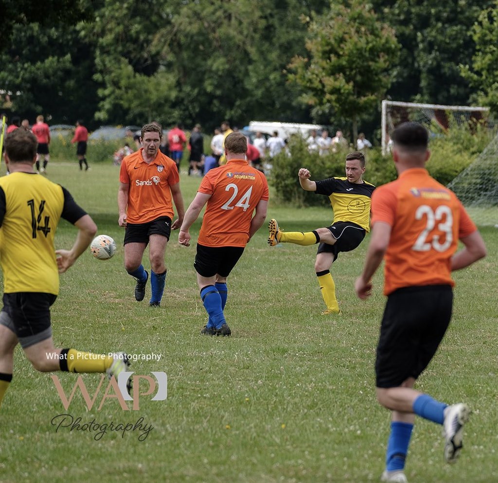 Danny Jones tweet media