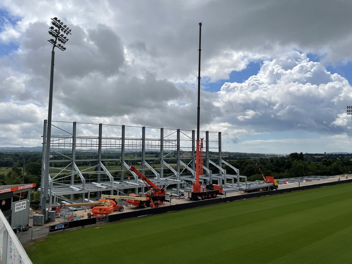 Exeter Chiefs tweet media