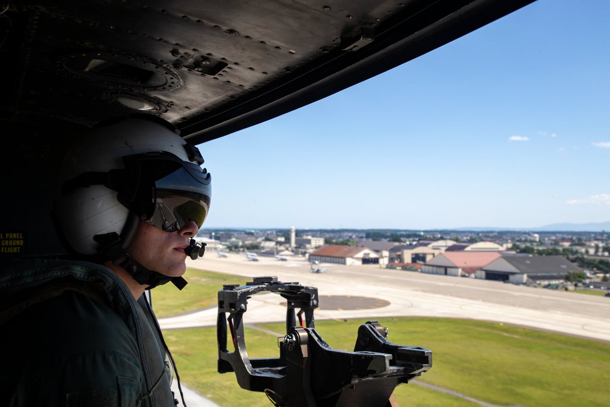 1stMAW_Marines's tweet photo. An AH-1Z Viper assigned to HMLA-169, surveys ranges in Aomori Prefecture. HMLA-169 participated in a Tiltrotor/Rotary Wing (TR/RW) training relocation exercise @NavyMisawa to integrate air capabilities in unfamiliar environments.

#FreeAndOpenIndoPacific https://t.co/4Iy7b78Tog