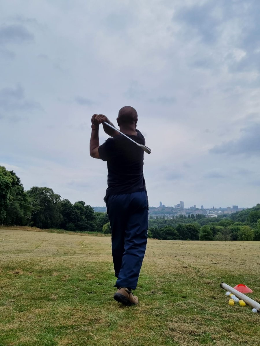 Try Golf project #2 off to a great start with guys from <a href="/ArmleyMedical/">Armley Medical Practice</a> <a href="/DrMourmouris/">Thornton Medical Centre</a> <a href="/PrioryViewMC/">Priory View Medical Centre</a> &amp; <a href="/MHealthyLEEDS/">Mentally Healthy Leeds</a> all coming together to reduce social isolation and make friends @gottsparkgolf  @JeffWhittam #MentalHealthMatters #anxiety  #mensmentalhealth 🏌🏼‍♂️💙