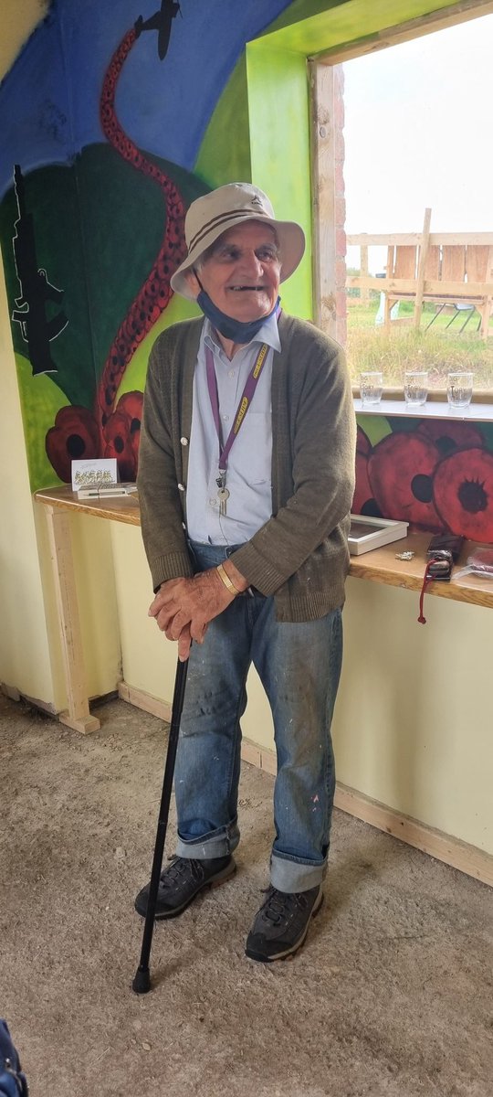 TimVCGallery's tweet image. A enjoyable morning at our @TheVCGallery Dig for Victory site with fellow Veterans.
I become IC mower again.
@CovenantTrust 
@RonSkinners 
@AsconaGroup 
#Veterans 
#outdoors
#Wellbeing