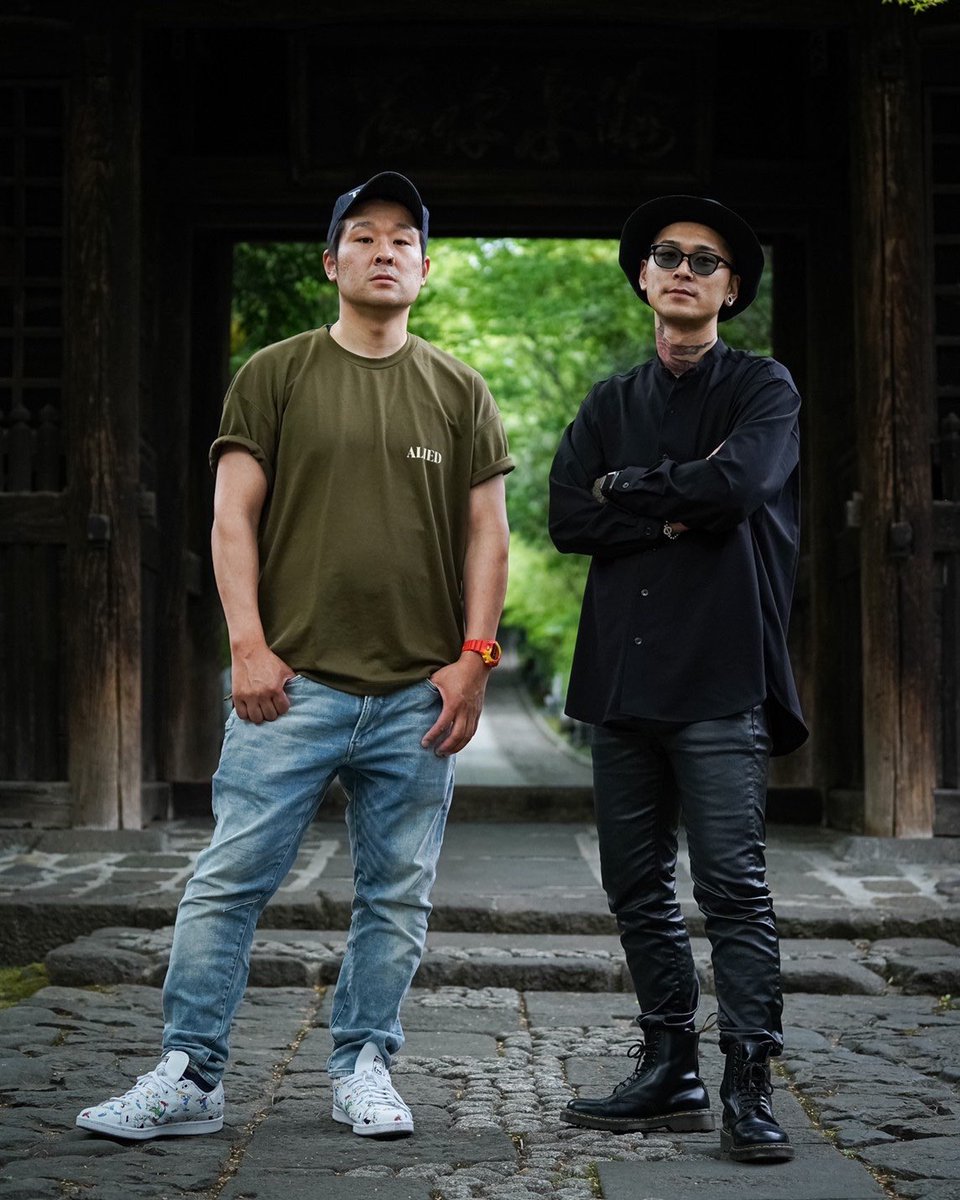 diablo_repaint's tweet photo. 今回2人で始めてひとつの作品をつくりました🤝
ずっとこのまま... feat. DIABLO / DJ K.I.M.
2021.7.31に iTunes含め各社にて配信開始なので是非聴いてもらえたらありがたいです🔥
↓↓↓↓↓↓(配信予約中)
https://t.co/bsR9HUQmm5
#djkim #ずっとこのまま #feat #diablo #yamagata #sakata https://t.co/vA0kaWObRH