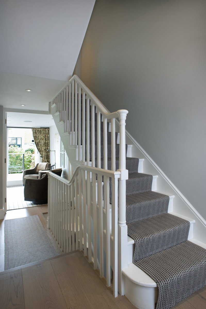 BascombDrew's tweet image. A light, comfortable and elegant sun room opens up onto a roof terrace, maximising the light and space perfectly. 

Full refurbishment @bascombdrew 
Architectural Layout &amp;amp; Planning @smallwoodarchitects