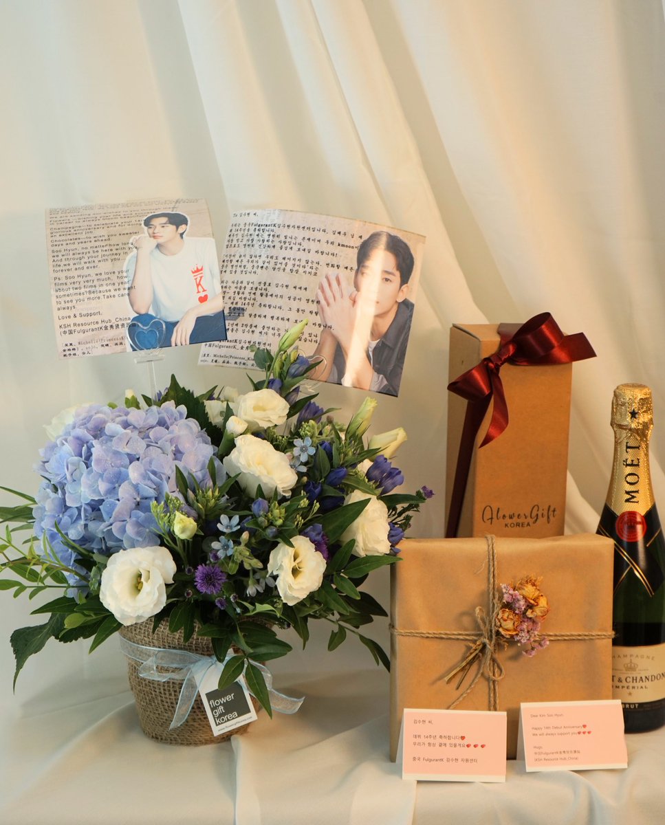 flowergiftkorea's tweet photo. Happy 14th Debut Anniversary💖 Kim Soo Hyun
Your #chiness fans will always support you💕💕💕
#koreanactor #seoul #flower #yangjae #koreatravel #flowerskorea #koreaflowers #koreaflowerdelivery #seoulflowerdelivery #ilovekorea #flowergiftkorea #seoulflorist #china #texas https://t.co/XNy48wHJ7C