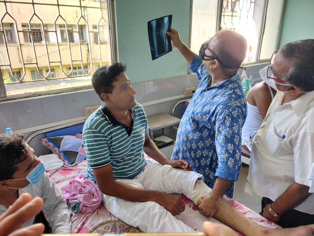 drrajdeeproy's tweet photo. Visited the policemen injured in the #AssamMizoramBorder clash. Ensured that proper care and treatment is given.

Praying for their prompt recovery. 🙏🏻 
#Assam will remember their sacrifice and unmatched bravery.

@cacharpolice
@assampolice
#AssamPolice #WeStandWithAssamPolice https://t.co/hgoUPR9JCi