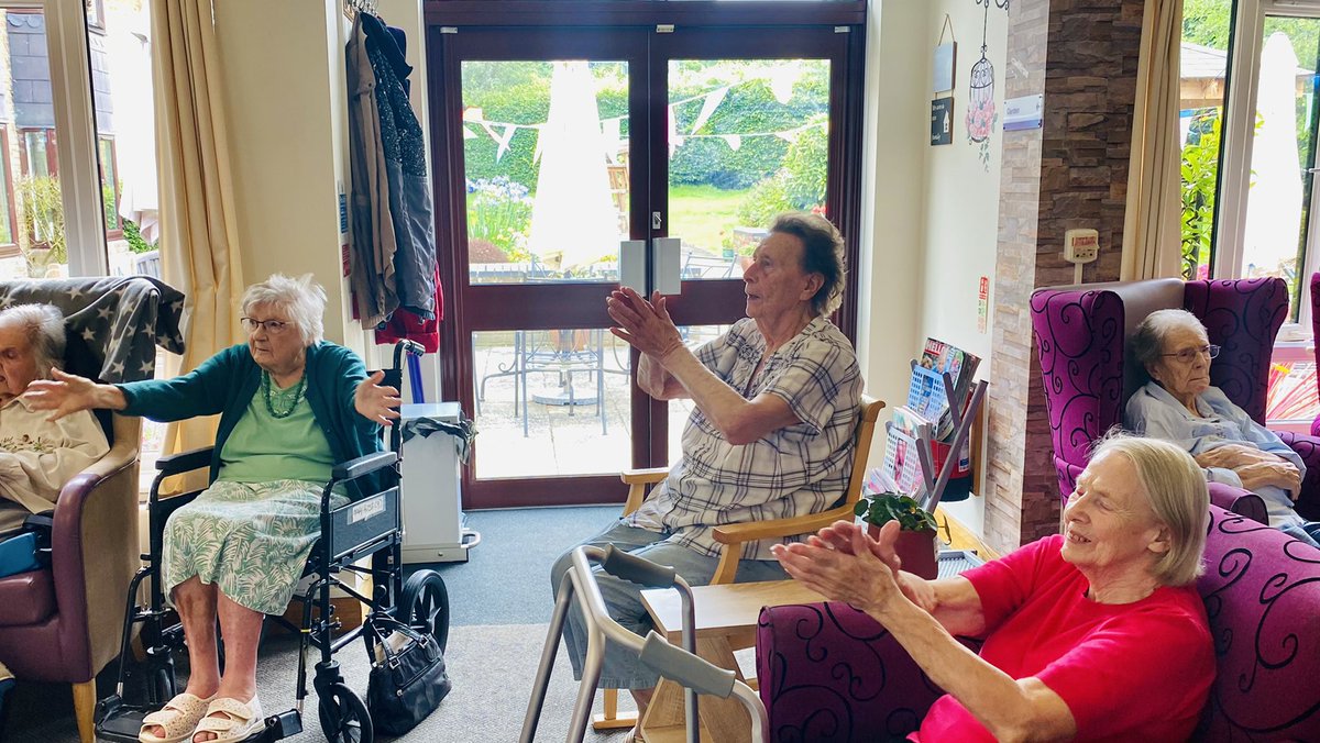 Dawson_Lodge's tweet photo. Tuesday zest session @Dawson_Lodge #tuesdaymotivations #zestwellbeing #zesters #Anchoractive ๐๐ป ๐บ๐ฝ ๐๐โค๏ธ @AnchorHanover @AnchorJobs @carehome_co_uk @NAPAlivinglife @CareQualityComm https://t.co/PopA9Na0Uy