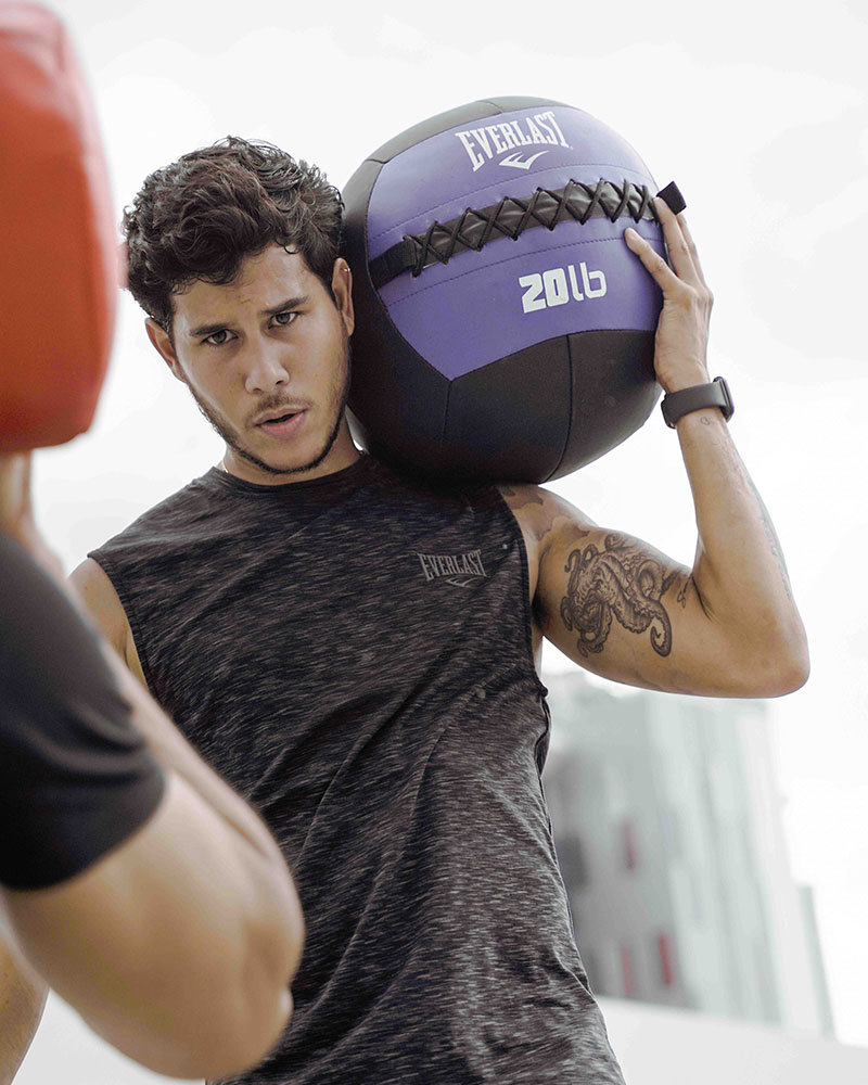 Eres tú contra ti mismo.
¿Puedes superarte hoy?

#Everlast #teameverlast