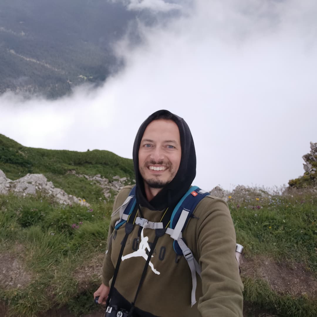 domanidove's tweet photo. In mezzo alla nebbia..... 🏞️🏞️🏞️
Arrivati a Saceda!!!!!
#travelphotography #travelblog #travel #travelblogger #viaggi #viaggiare #instatravel #domanidoveandiamo #montagna #Dolomiti #valGardena #ColRaiser #Saceda #baitasofie https://t.co/hdbwQJb6JI