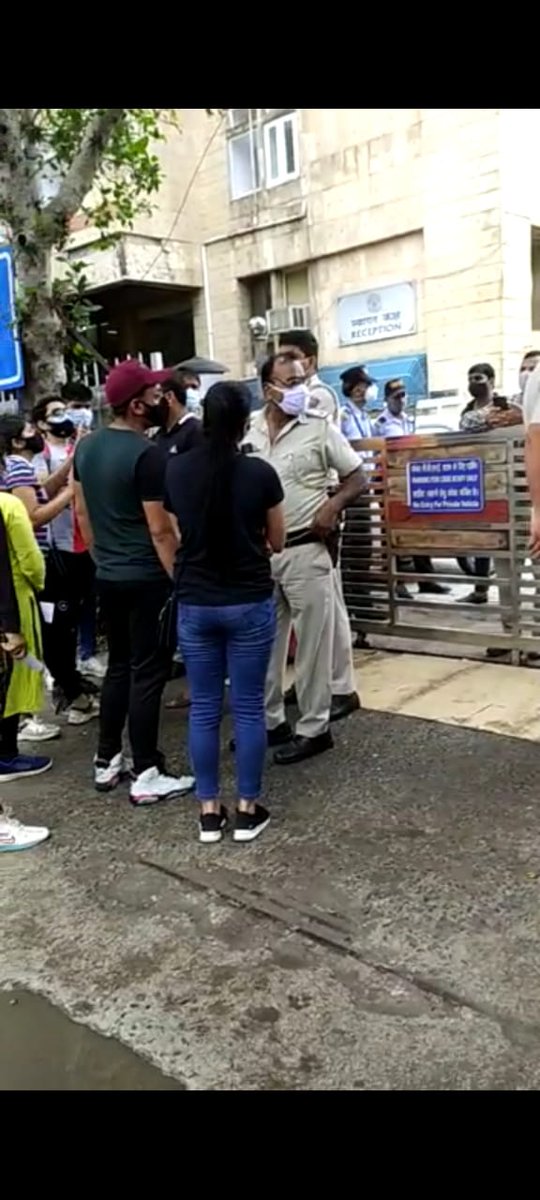 PRAMODR57394640's tweet image. This is our govt when   students come on ground for protest for that police pressurized students.

This is democracy

#SCsaveCBSEprivatestudent 

@dpradhanbjp 
@ActivistSukhpal