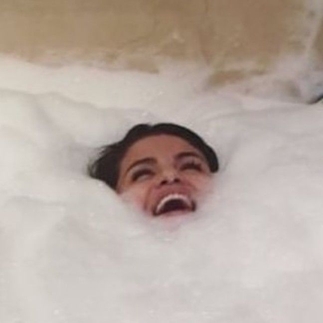 imrealselenator's tweet photo. @selenagomez ???? https://t.co/RJ3PbLR432