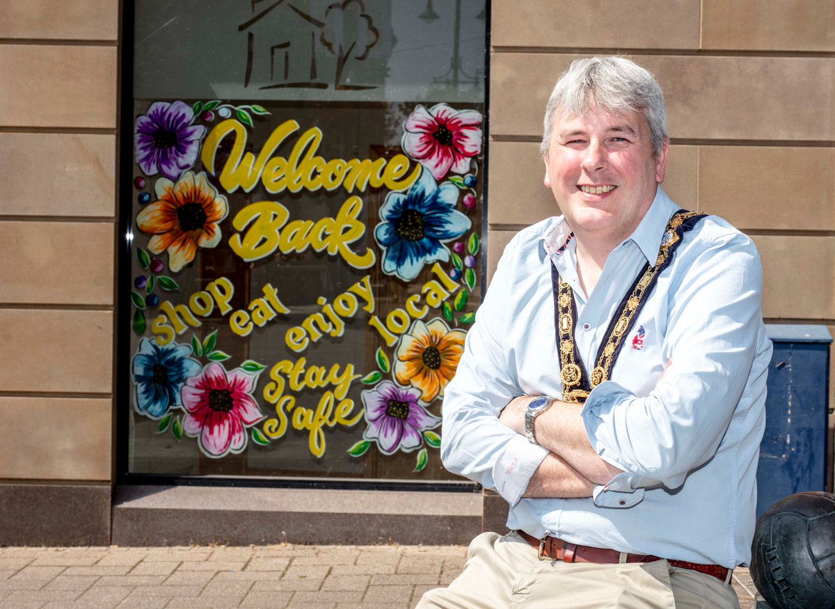 CausewayCouncil's tweet photo. ✨A public art programme is bringing renewed vibrancy to our town centres as the pandemic recovery process continues.

✨The added colour has helped to increase visual appeal while creating a more positive experience for everyone.

✨Read more here https://t.co/wmQv2UcgiQ https://t.co/JmkMOUHm0E