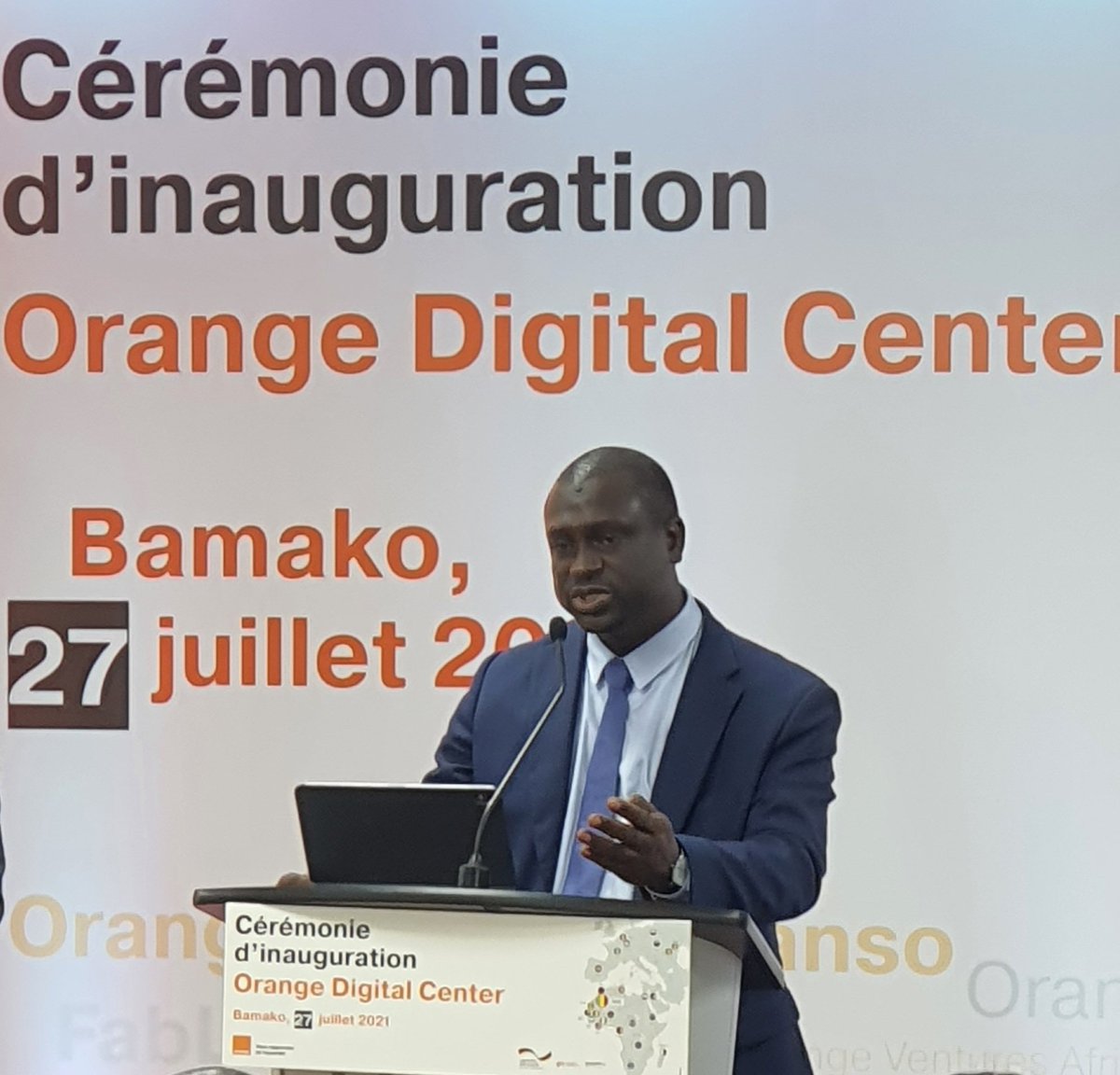 agbocoum's tweet photo. #Mali : #OrangeMali inaugure #ODC, Orange Digital Center, un centre de développement des compétences du numérique au Mali. Un bâtiment R+3 entièrement dédié à cette activité totalement gratuite. #FabLabSolidaire #OrangeFab #OrangeDigitalKalanso #InnovationLab @Orange_Mali https://t.co/LOyMSk1Zmc