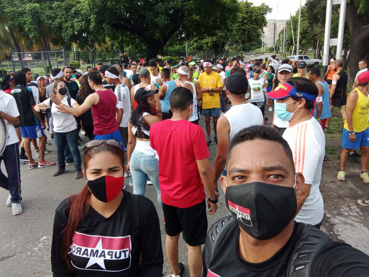Excelente Maraton realizada por la Juventud #TUPAMARO incentivando el deporte en el Edo Aragua motivando a los niños, jóvenes, adultos y adultos mayores para la recreación y activación de eventos deportivos
#LaEraRebelde