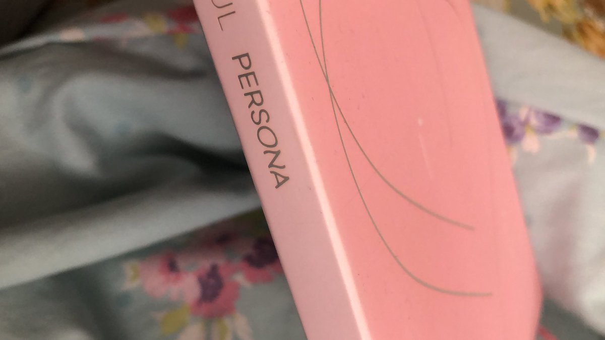 chimtae24's tweet photo. @lvrhobie I JUST CHECKED MY PERSONA ALBUM IN FEAR AND OMG BC I HAVE THEM STACKED IN SIDEWAYS AND ONLY THE SIDE GOT RUINED THANKFULLY LOL https://t.co/WC8keX7qu6