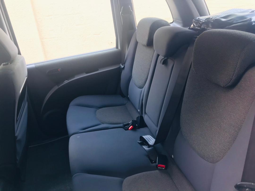 Bahmedtijan's tweet photo. Hyundai Matrix 1.6 GLS for sale in The Gambia.
Petrol Engine, Manual Transmission in excellent condition.
Mileage <150Tkm
Price: D175000
Contact: me or @thebah19 on 3953615 https://t.co/AwVBzF8YEE