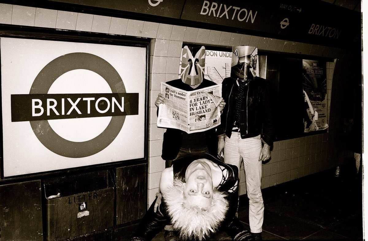 GoreGahan1's tweet image. Hendrix Deadboy at Brixton Underground Station
Photographed by #ChrisWroblewski
