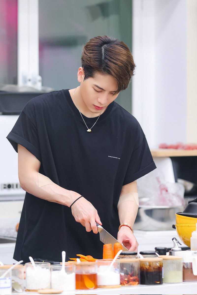 cdrama_update's tweet photo. 210727 #JacksonWang Studio weibo update
#WangJiaer #王嘉尔
#拜托了冰箱 #PlayFridge
#GoFridge #ตู้เย็นมหาสนุก7
#王嘉尔拜托了冰箱 https://t.co/uXOfWRU6am