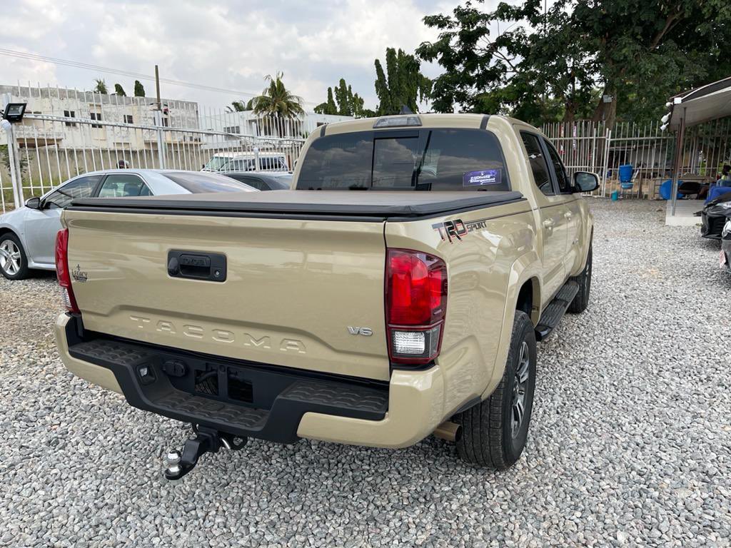 THE_GARAGE_TM's tweet photo. 2019 Toyota Tacoma 24k miles for sale. 179,999ghc or make me an offer. https://t.co/WcE5ekjq2L