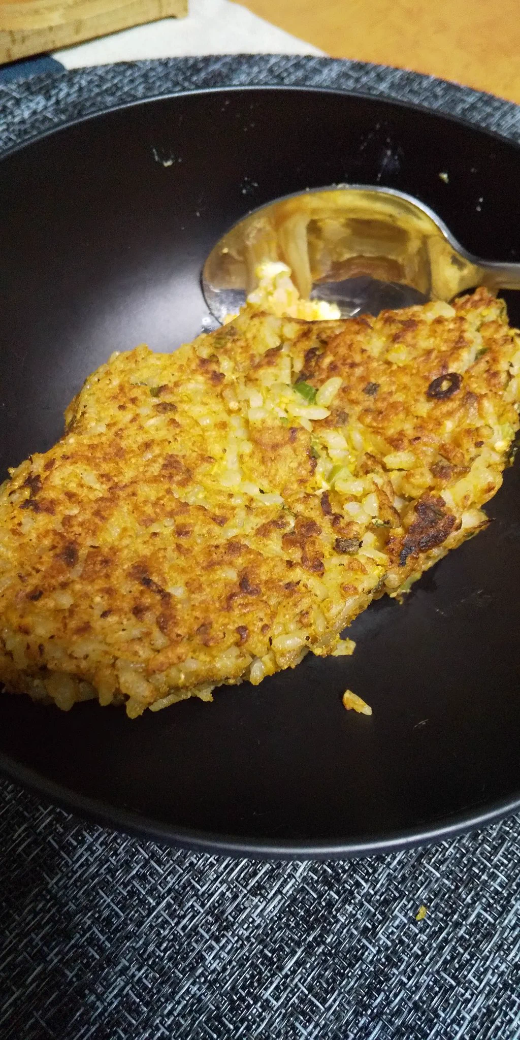 綺麗に洗うだけが正解じゃない？鍋にこびりついたカレーを美味しく食べる方法！