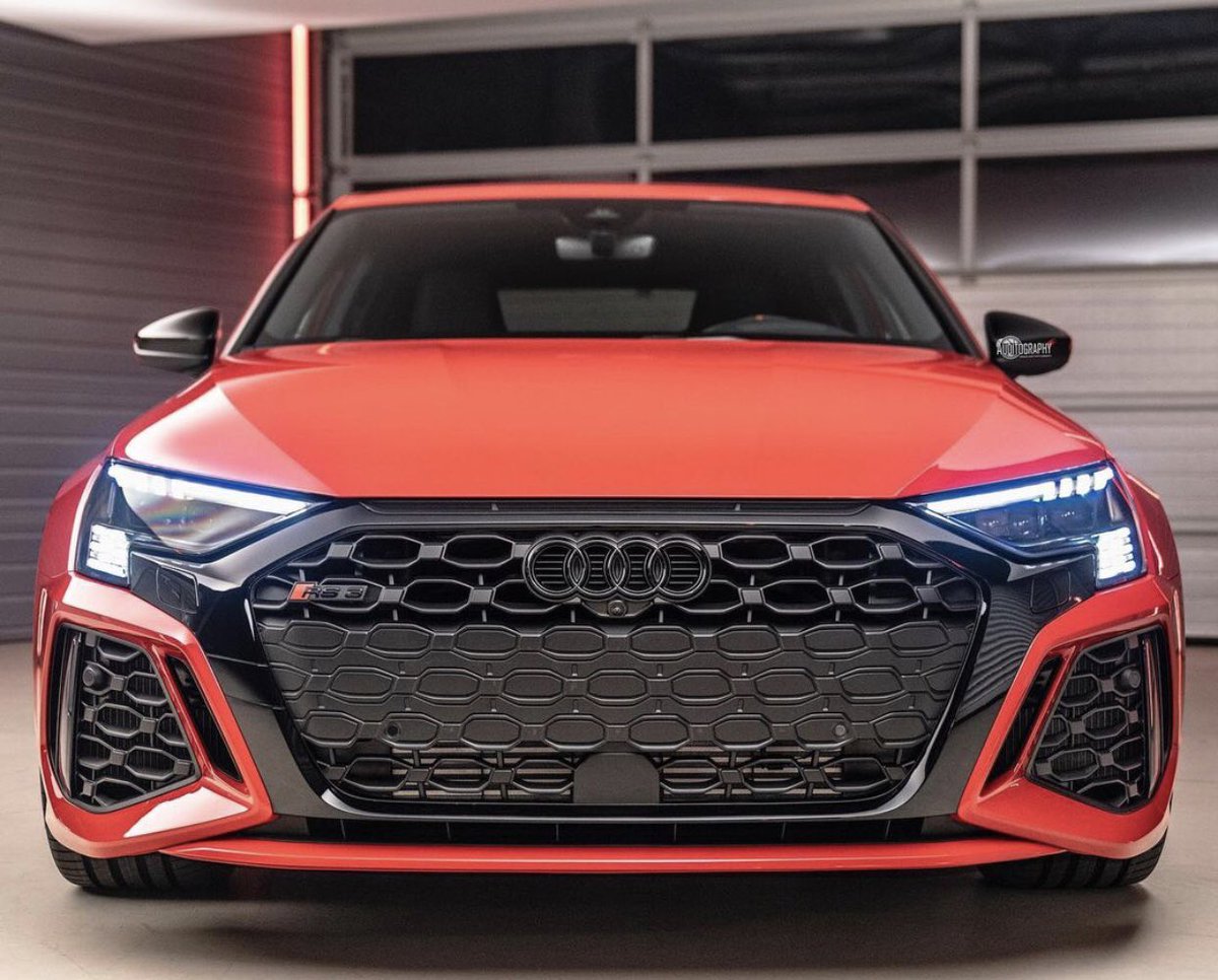 newotomobil's tweet photo. New Audi RS3 Sportback...
Aracın 2.5 litrelik 5 silindirli benzinli motoru , 400 beygir güç, 500 Nm tork üretiyor ve 3.8 saniyelik 0-100 değeri sunarken, sınırlandırılmış olarak 250 km/s hız yap asına olanak sağılıyor...
#audi #adia3
#rs3 #audirs3
#audirs32022
#newrs3 #newa3 https://t.co/eSkCg6CY2r