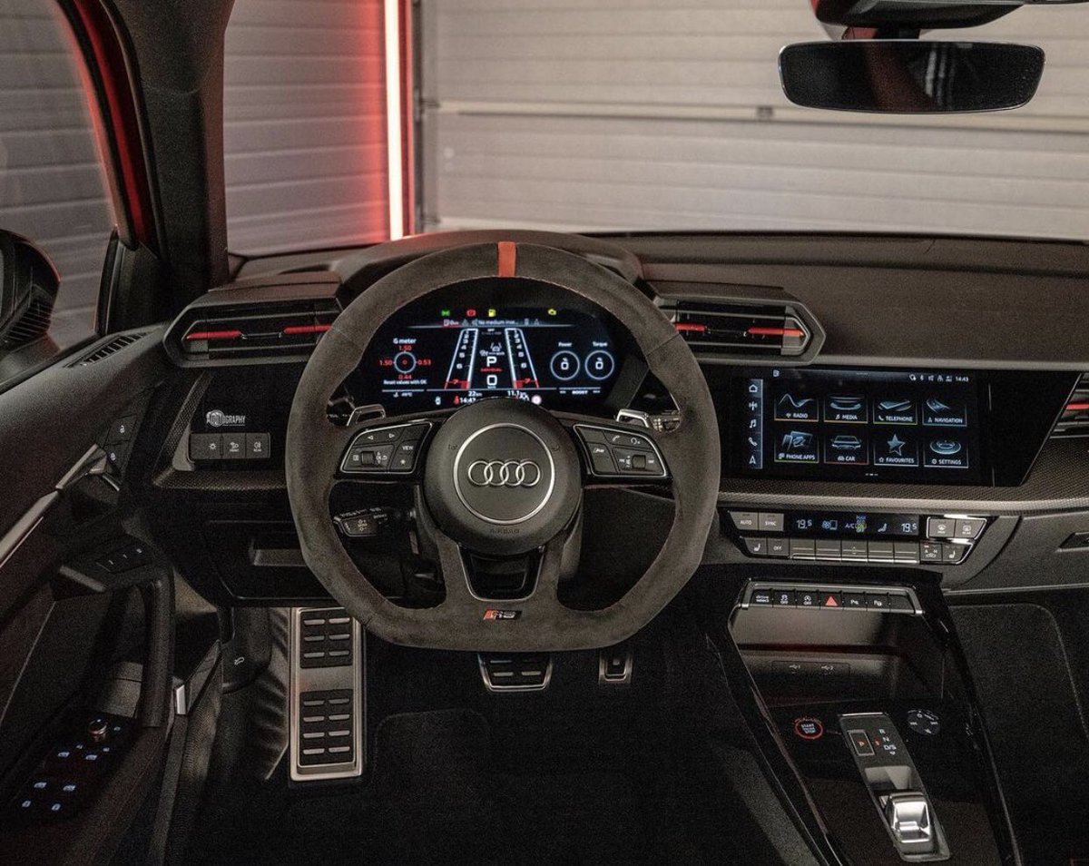 newotomobil's tweet photo. New Audi RS3 Sportback...
Aracın 2.5 litrelik 5 silindirli benzinli motoru , 400 beygir güç, 500 Nm tork üretiyor ve 3.8 saniyelik 0-100 değeri sunarken, sınırlandırılmış olarak 250 km/s hız yap asına olanak sağılıyor...
#audi #adia3
#rs3 #audirs3
#audirs32022
#newrs3 #newa3 https://t.co/eSkCg6CY2r