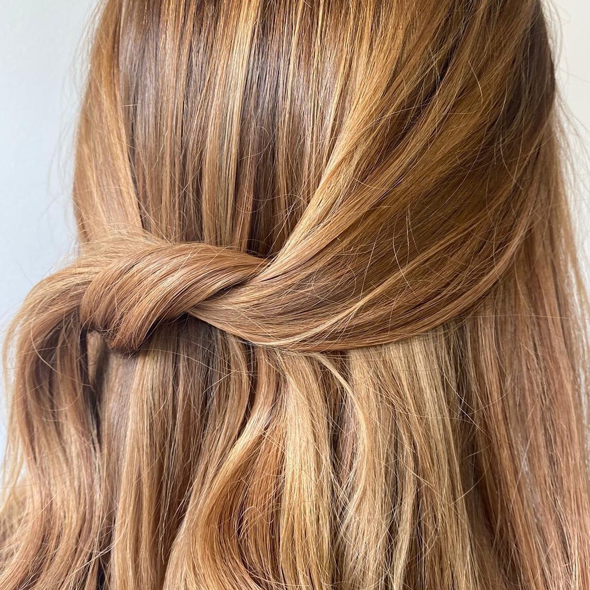 HairRehabLondon's tweet image. ✨DETAILS✨ 

A STUNNING result created by Cirencester Stylist @charhgoldsworthys of @goldsworthyshair using just over 3 packs of our Hair Rehab London I-Tips 

Obsessed 😍 

#hairrehablondon #hairrehab #itipextensions #hairextensions