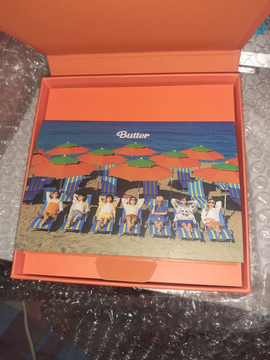 MerchexpressPh's tweet photo. #MerchExpressph_Proofs

#MerchExpressph_Updates 

Henlooo besties, still packing butter albums for sets and tingi :)

Nakapagsend na po ako shopee c/o links pls check dms 😉 Nakapagbook na rin po ako for ggx para sabay sabay mapick-up bukas and makauwi na sainyo agad! ❣ https://t.co/ZjRO9AT2Y8