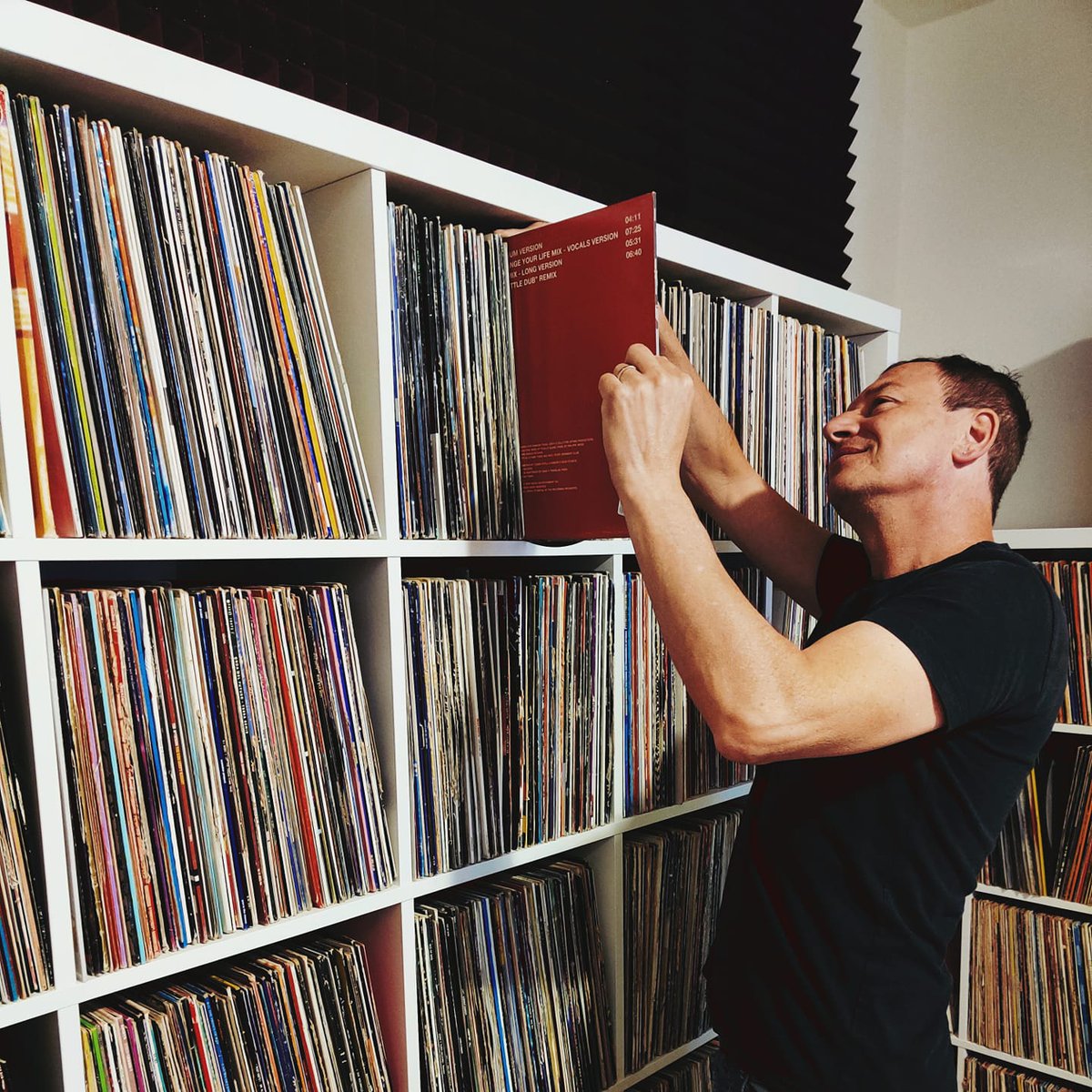 Some inspiration from the past😏
#vinylcollection #newtune