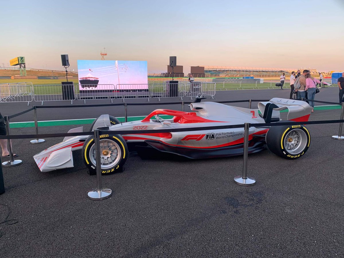 SjTreats's tweet photo. 2022 car. What are your thoughts. #f1 #Formula1 #Racing #f1lovers #F12022 https://t.co/oaKIyUs0om
