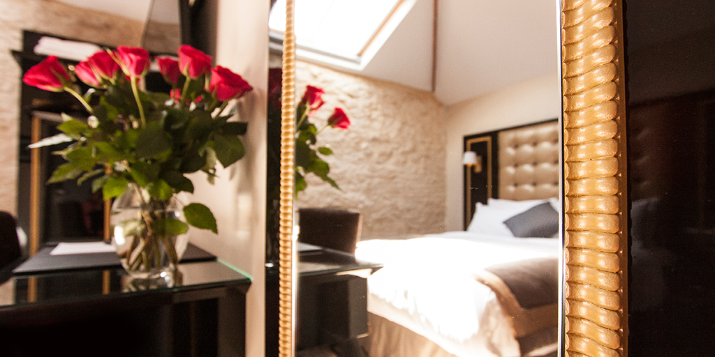 ChrysalisRefurb's tweet photo. The Museum Hotel is a high-quality boutique #hotel in the heart of historic Oxford on the busy street of St Aldates. Chrysalis was contracted to complete a conversion project on the #interiordesign of this 16th century building. https://t.co/qP5JjQIPu6
#hospitality #hotelrefurb https://t.co/X31x5A0UJX