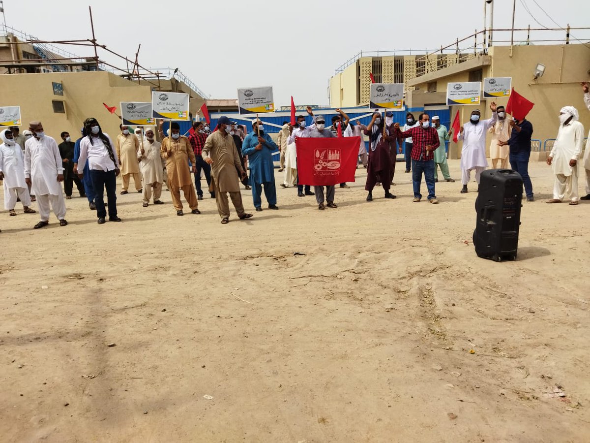 NsCdHDmQMbpAz3d's tweet photo. #RespectUnionRights #Right2Info #UnileverEnsureJobSecurity 
@liptonpakistan @W_U_U_P 
انشاء اللہ لے کے رہیں گے حق اپناwuup زند باد https://t.co/rzsbI2fPy3 https://t.co/6YMTatIopV