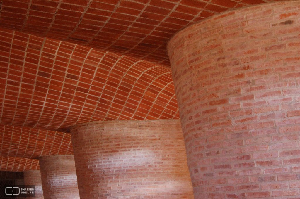 alejandrocsome's tweet image. Una gran noticia para el mundo de la arquitectura, la cultura, latinoamerica y para Uruguay: ¡La @UNESCO_es declaró #PatrimonioMundial a la Iglesia de Atlántida!

Una oda a la estructura, al material, a la ingeniería y al ladrillo del Ing. Eladio Dieste.

¡Que felicidad!