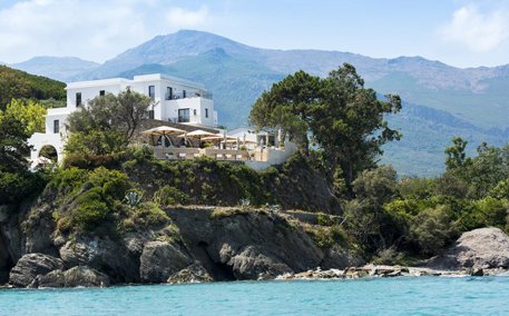 Sylansa's tweet photo. Sylvain Giudicelli - L’hôtel Misíncu en Corse écolabellisé
https://t.co/xDz2mYr7JW https://t.co/PwBeEjHqic