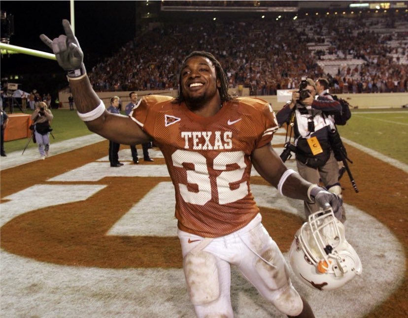 At #32 is the Longhorns second all time leading rusher the always exciting Cedric Benson. Benson brought a great attitude to the game and loved to have fun playing. We sadly lost him way too early in 2019 at just the age of 36. https://t.co/sn5Q6W509Q