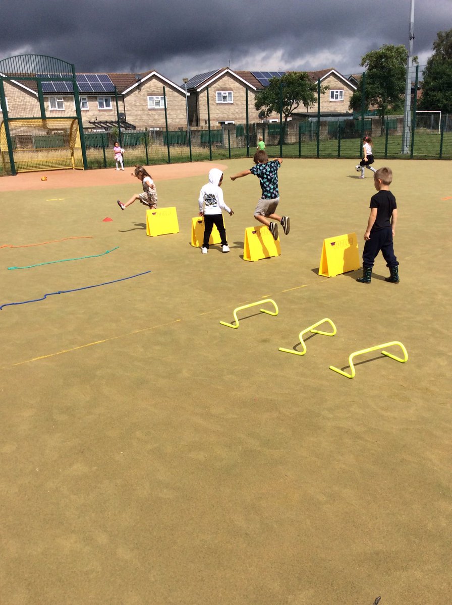 meadowlaneprm's tweet photo. Thank you to #CCFC_Foundation for Nursery and Reception’s parachute games and Sport Cardiff for our obstacle course! #FoodandFunCdiff https://t.co/xT2kgHgxqt