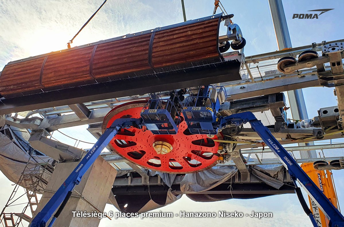#Mardichantier
[Montagne]

Direction le Japon ! 

Deux appareils Premium se profilent dans la station touristique d’Hanazono Niseko. 🚠

Un télésiège et une télécabine premium transporteront dans un confort maximum les skieurs sur les pentes du volcan du Mont Niseko An’nupuri. 🌋