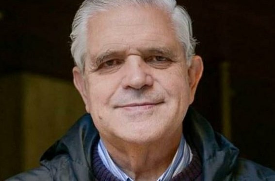 López Murphy negó los 30 mil desaparecidos durante la última dictadura cívico-militar. 
Todos los que tenemos un familiar o conocido desaparecido deberíamos dirigirnos a él para que nos indique el paradero de todas aquellas personas que, evidentemente, él sabe dónde están...