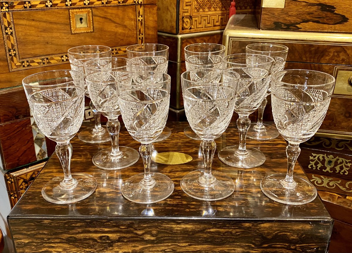 BarhamAntiques's tweet photo. An afternoon Sherry. Set of 10 1920’s Sherry glasses. Signed by Webb. £320 set. 12.5cm high approximately. #sherry #webb #sherryglasses #vintagesherryglasses #vintagesherryglasses #visitportobello #portobelloroad #sherrydrinker #barham_antiques https://t.co/a7mrBj8b0f