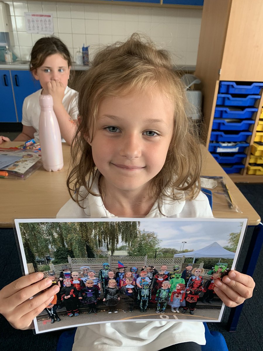 ClassFirecrest's tweet image. We have said goodbye and good luck to this Firecrest who is flying the nest 🇵🇱 #farewellfirecrests