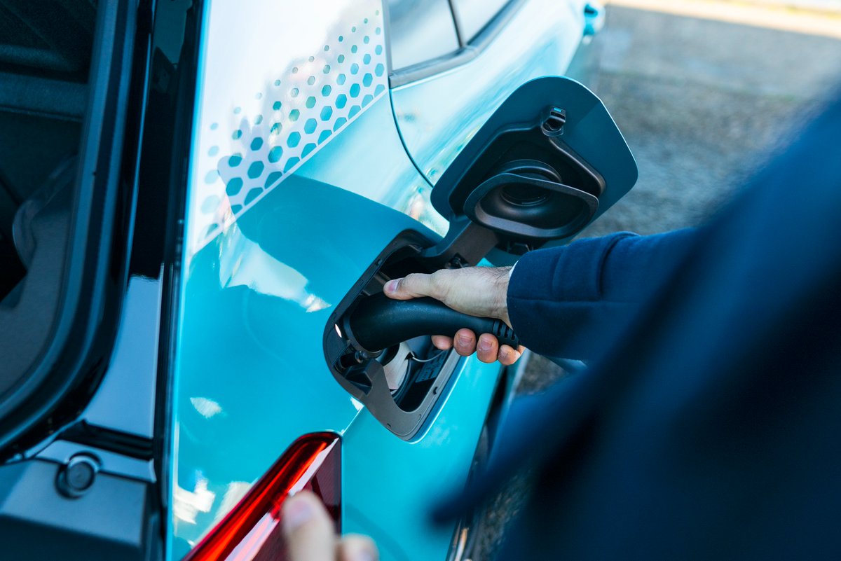 UKVolkswagen's tweet image. Learn the lingo when it comes to the future of electric driving. volkswagen.co.uk/electric/shoul…
#Volkswagen #EV #WayToZero