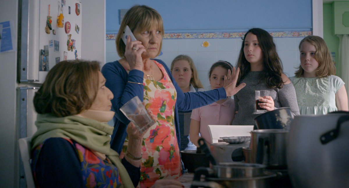 En la celebración del primer aniversario del Centro Cultural <a href="/AlbaRoballo/">Centro Cultural Alba Roballo</a> de este sábado, se proyectará la película ALELI 🎥🎊
La función será a las 19 horas con entrada libre y aforo limitado, respetando nomas protocolares sanitarias vigentes. 
<a href="/OestAudiovisual/">Oeste Audiovisual</a> <a href="/mvdaudiovisual/">Montevideo Audiovisual</a>