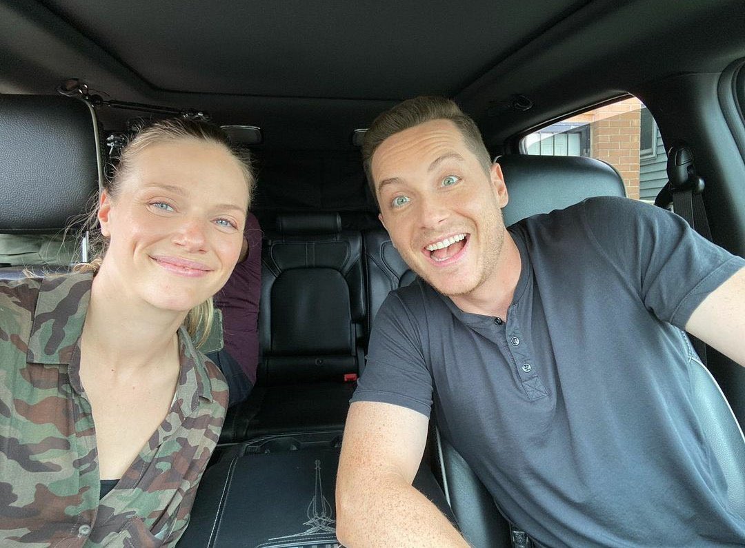 linsteadnjh's tweet photo. And they are back!!! #Upstaed #ChicagoPD @trspiridakos @jesseleesoffer @NBCOneChicago https://t.co/X6LtaKfqBO