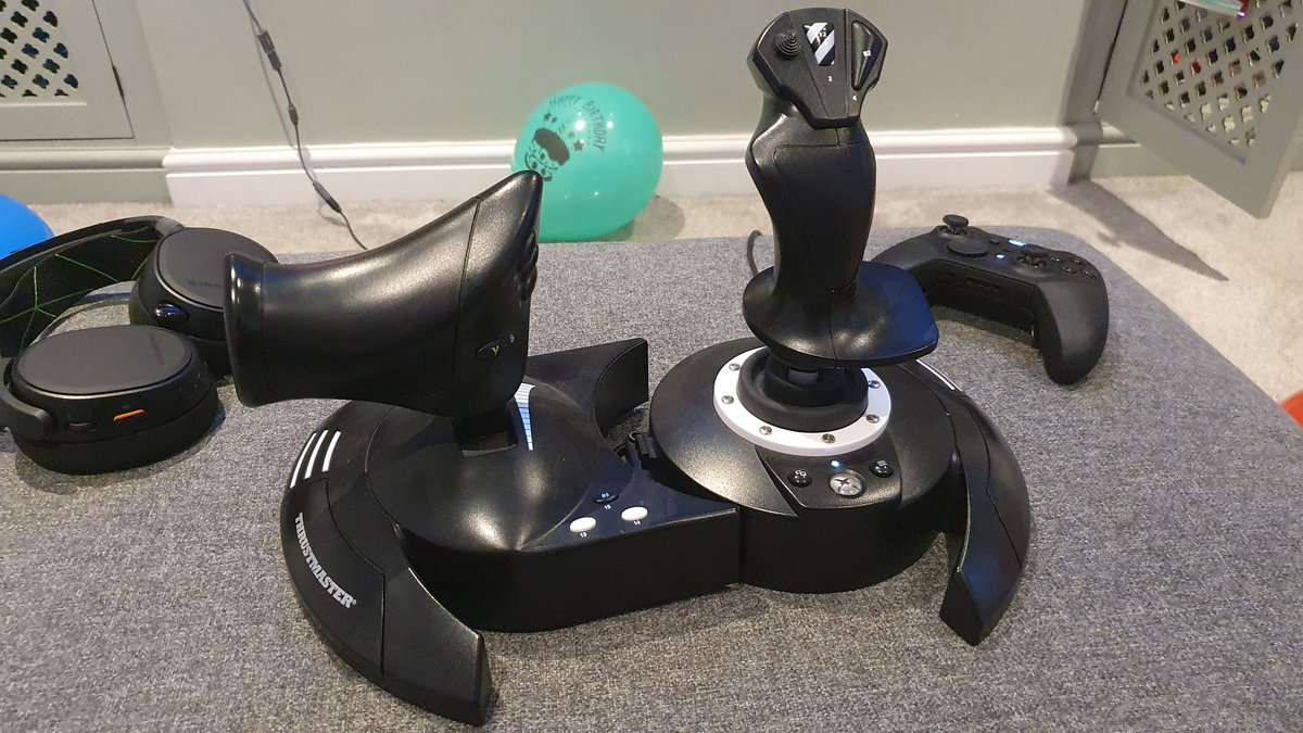 Finally......time for some Microsoft Flight simulating