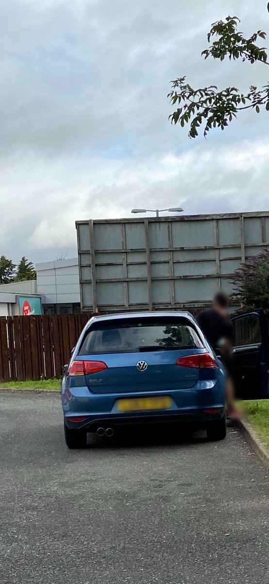 WadebridgeCFRS's tweet photo. We kindly ask that members of the public do not park at the fire station.

This vehicle was parked where our appliances exit the station to attend emergencies.

Please #ThinkB4UPark as unecessary delays like this can have big consequences!

#EverySecondCounts https://t.co/zggWrKVCko