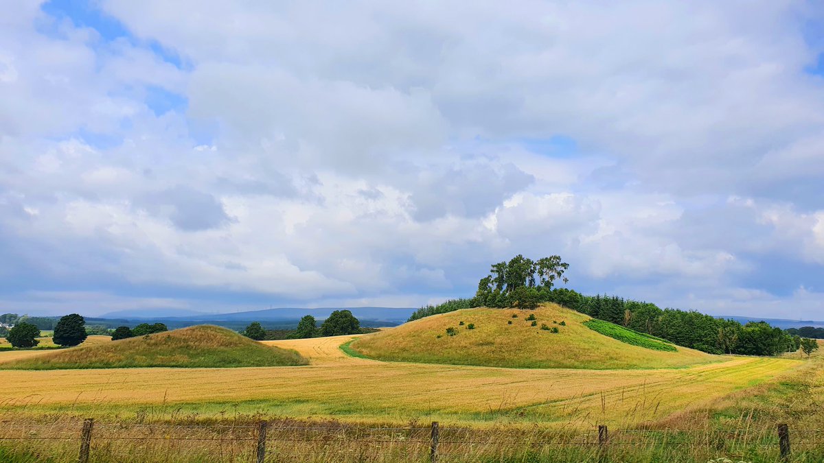 frasergj's tweet photo. Sunshine and cloud around #Kinbuck #Greenloaning & #Blackford Perthshire this afternoon (27/7) #WeatherWatcherGraham @bbcweather @BBCScotWeather @BBCAimsir @metoffice @BBCCountryfile @ThePhotoHour #loveukweather✔ #StormHour https://t.co/jB0w9lzLBM
