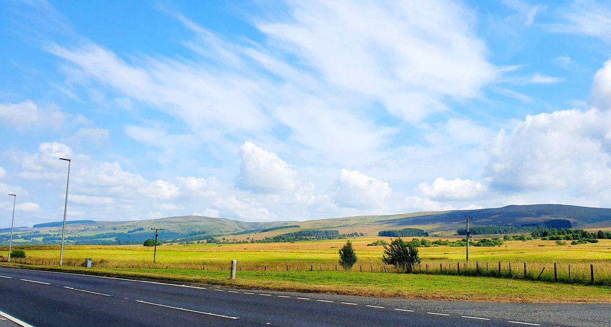 frasergj's tweet photo. Sunshine and cloud around #Kinbuck #Greenloaning & #Blackford Perthshire this afternoon (27/7) #WeatherWatcherGraham @bbcweather @BBCScotWeather @BBCAimsir @metoffice @BBCCountryfile @ThePhotoHour #loveukweather✔ #StormHour https://t.co/jB0w9lzLBM