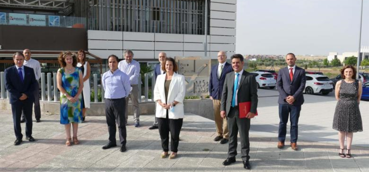 🚀#ESABIC <a href="/ComunidadMadrid/">Comunidad de Madrid</a> <a href="/madrimasd/">Madri+d</a>:
El programa que está detrás de soluciones innovadoras surgidas a raíz de la tecnología espacial <a href="/esa_es/">ESA España</a>
💡Visita al vivero de empresas de Móstoles <a href="/urjc/">URJC</a>
@EolionEnergia <a href="/b5tec/">B5tec</a> <a href="/landdams/">Land, Water and Dams, S.L.</a> #puronVTR
<a href="/firoba/">Fidel Rodriguez Batalla</a> @AnaCRnano 

👉madrimasd.org/notiweb/notici…