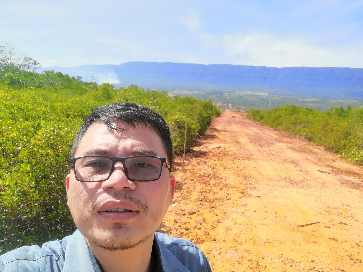 LuyLight's tweet image. In front of this land is  Bokor mountain and behind is deep see port
Kompot province.