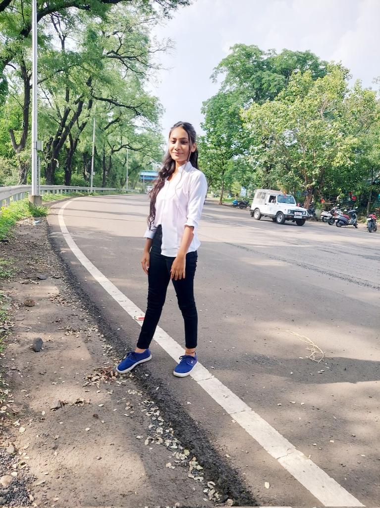 ItRuchii's tweet photo. Love yourself like no one  love you.... believe yourself like no one believe you.. do what you really want to do and don't think about people who discourage you....
#brightandShiny 
#bealwayshappy https://t.co/nwK2pMz8by