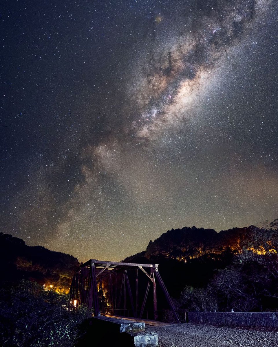 euamoastronomia's tweet photo. Registro sensacional da Via Láctea no céu de Canela, Rio Grande do Sul.
📷: Gabriel WH
#science #ciencia #astronomy #astronomia #astrophotography #astrofotografia #milkyway #vialactea #starry #estrelado #star #estrelas #sky #ceu #riograndedosul #brasil https://t.co/CC79Y8Gsda